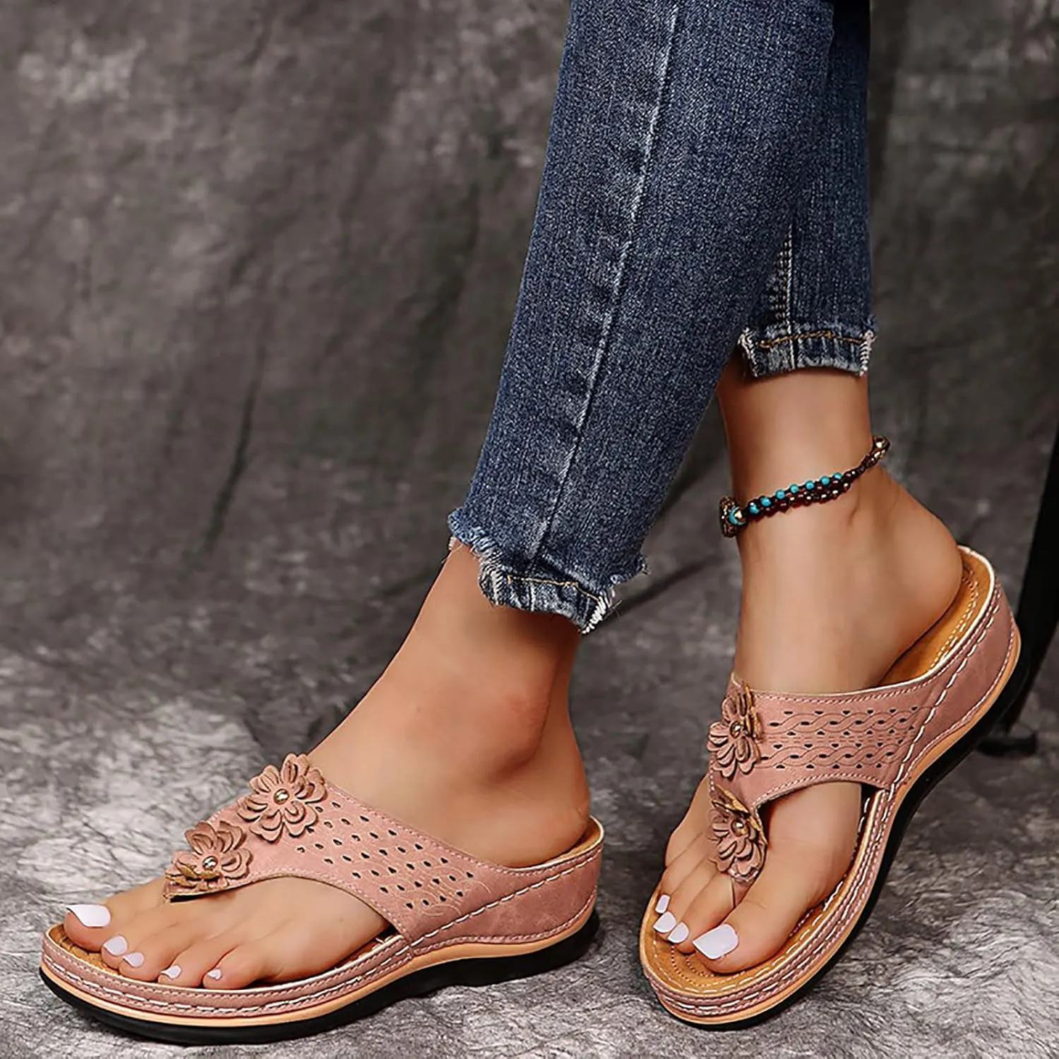 Eduavar Womens Sandals Comfortable, Sandals Women Comfortable Flip Flops with Arch Support Summer Beach Sandals Slippers
