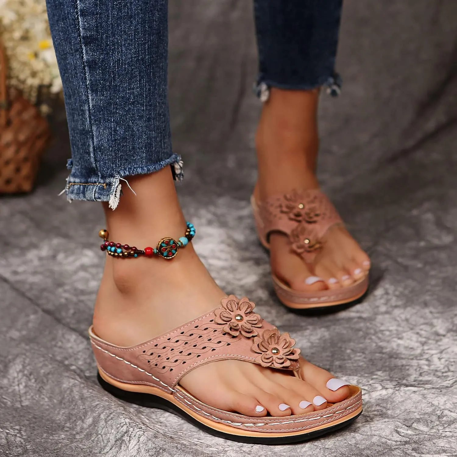 Eduavar Womens Sandals Comfortable, Sandals Women Comfortable Flip Flops with Arch Support Summer Beach Sandals Slippers