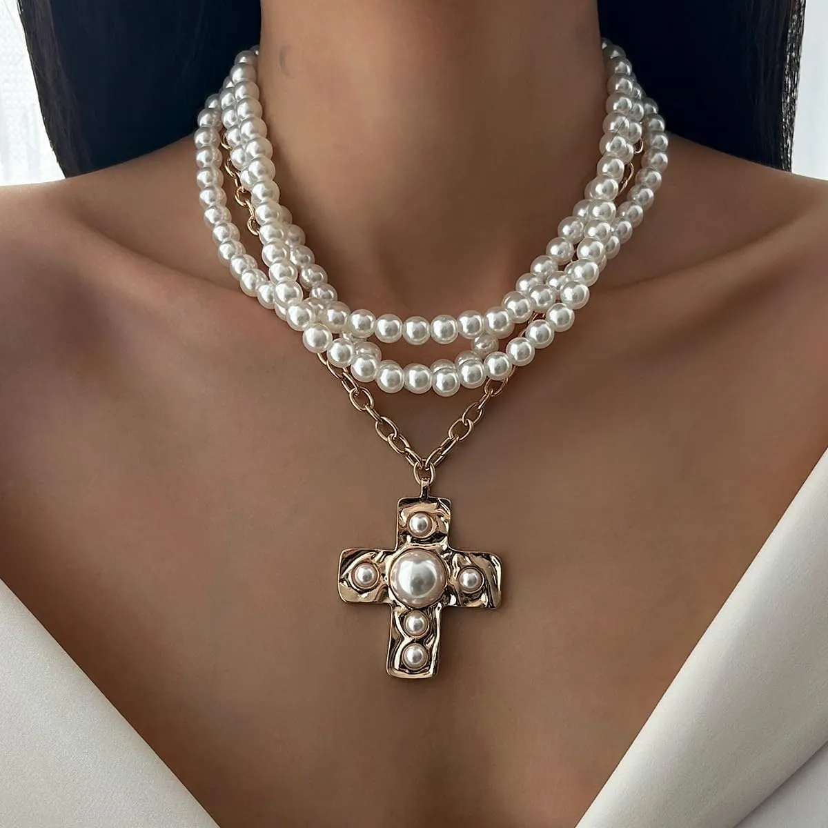 Elegant Pearl Choker Necklace with Gold/Silver Cross Pendant Luxurious Jewelry for Women