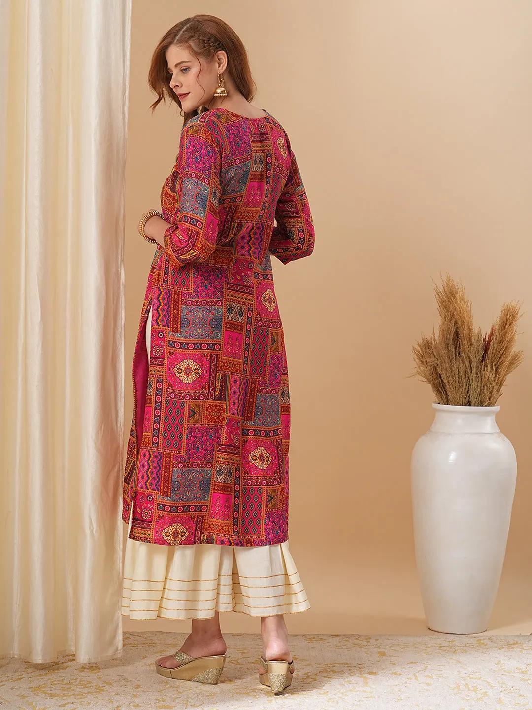 Ethnic Floral Printed & Kantha Embroidered Straight Fit Kurta - Pink