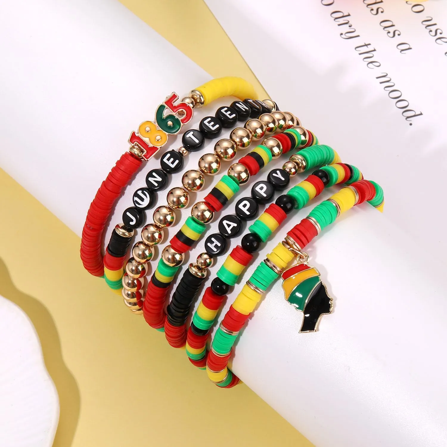 FAERLIIRY Beaded African Bracelets Black Women Preppy Friendship Bracelets Clay Bead Africa Map Heart Charm Bracelet Summer Bracelet African Jewelry for Women