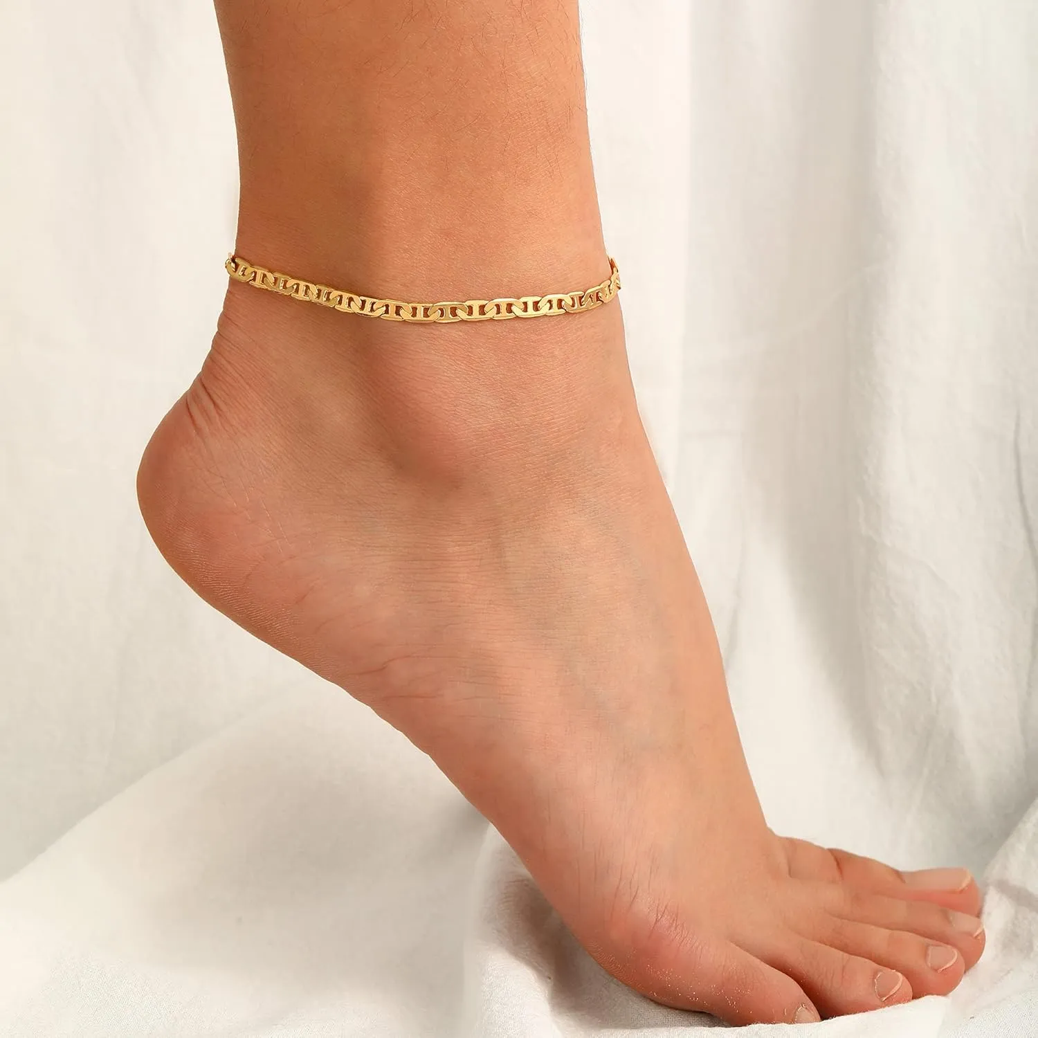Gold Initial Ankle Bracelets for Women 14K Gold Plated Initial Charm Gold Anklets for Women Figaro Paperclip Chain Initial Anklet Bracelets for Women Mariner Rope Link Chain Anklet Jewelry for Women