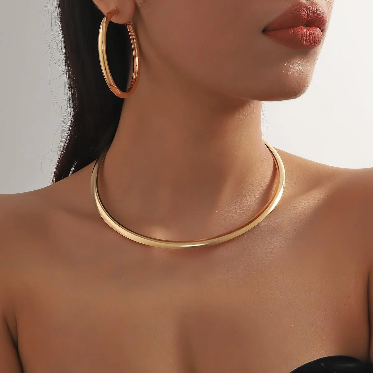 Gold Necklace and Earring Set Gold Choker Necklaces for Woman Trendy Silver Collar Necklace Statement Open Cuff Round Necklace for Women