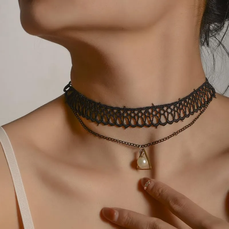 Gothic Black Lace Choker Necklace with Crystal Tassel Ruby Gemstone Charm Pendant Collar Necklace White Lace Bridal Accessories Halloween Punk Costume Jewelry