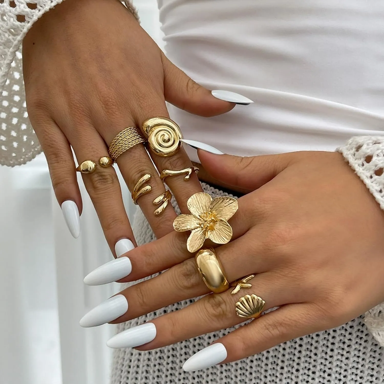 HUASAI Gold Chunky Beachy Rings Dainty Seashell Shell Starfish Flower Ring Set Boho Stackable Rings for Women Summer Jewelry for Women Beach Accessories Vacation Party Summer Stuff