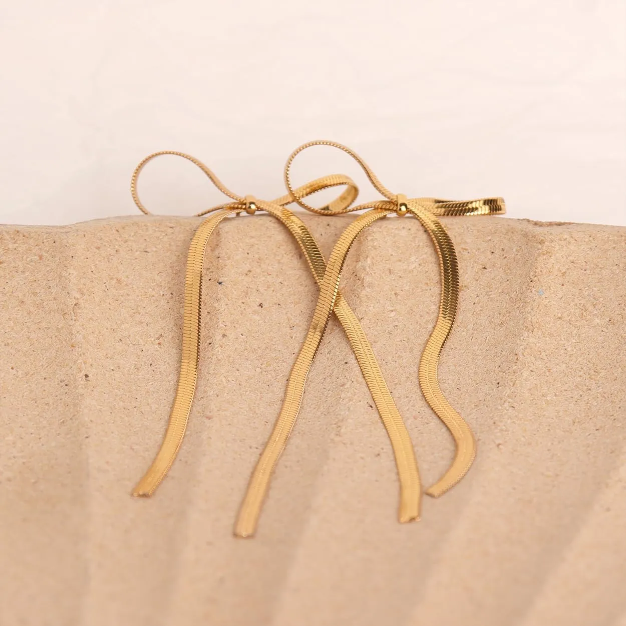 JeanBeau Long Chain Bow Dangle Drop Tassel Earrings for Women Statement Ribbon Fringe Waterfall Dangling Wedding Prom Fashion Jewelry Gift
