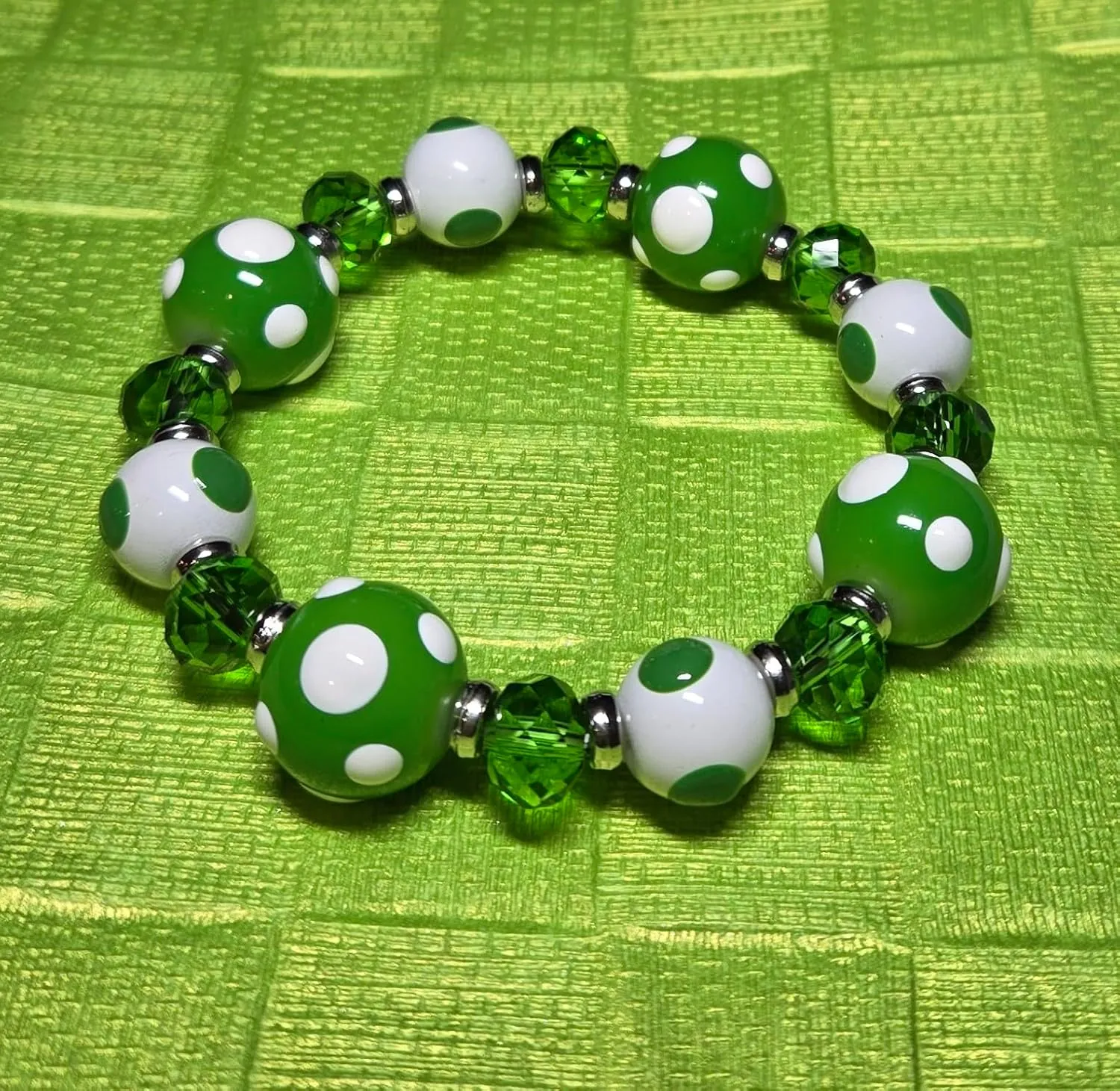 Linpeng Polka Dots Glass Beaded Stretch Bracelet, Christmas Birthday Gift Idea for Her, 1 pc (Green)