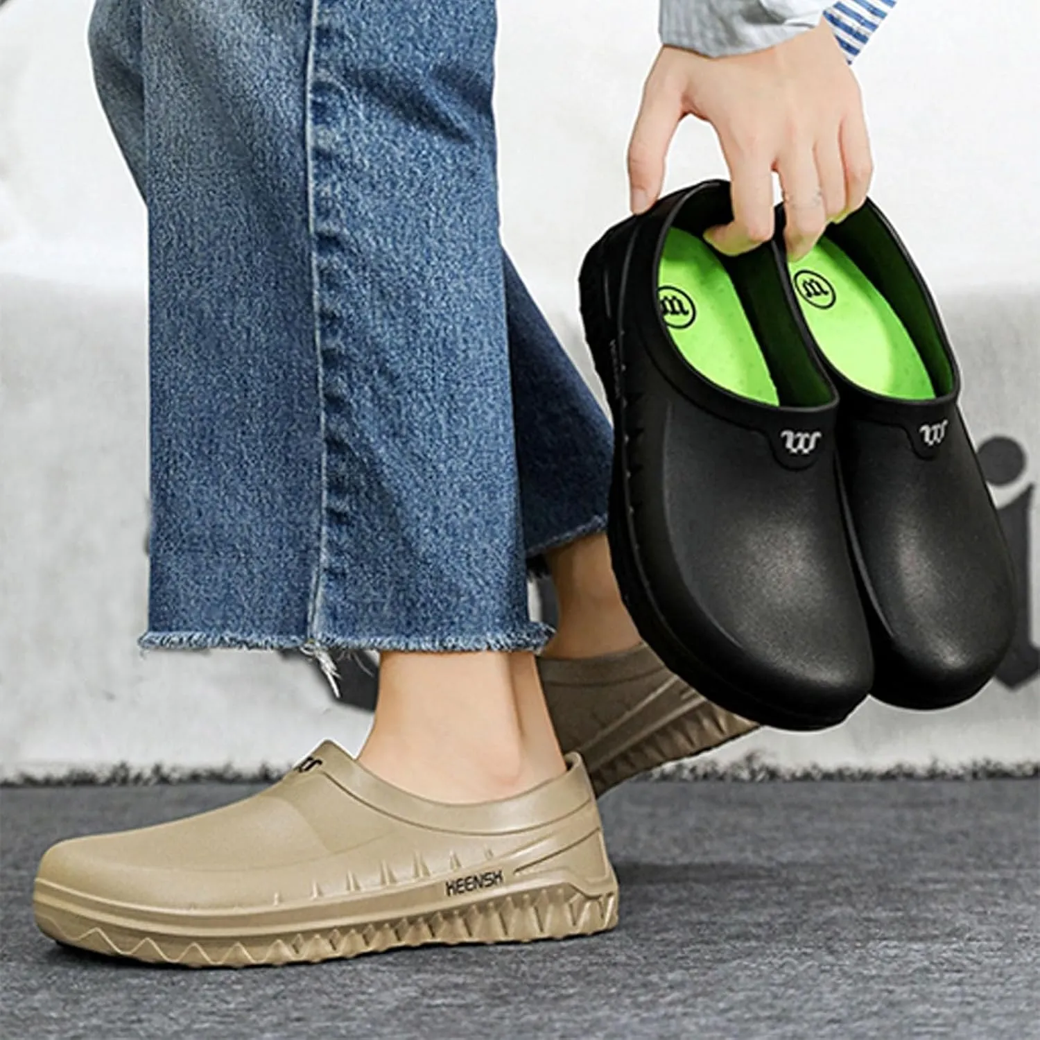 Mens Close Toe Sandals Non Slip Comfortable Sandals for Men Breathable Lightweight Summer Walking Slippers with Arch Support Men Thick Sole Wide Width Beach Water Friendly Shoes