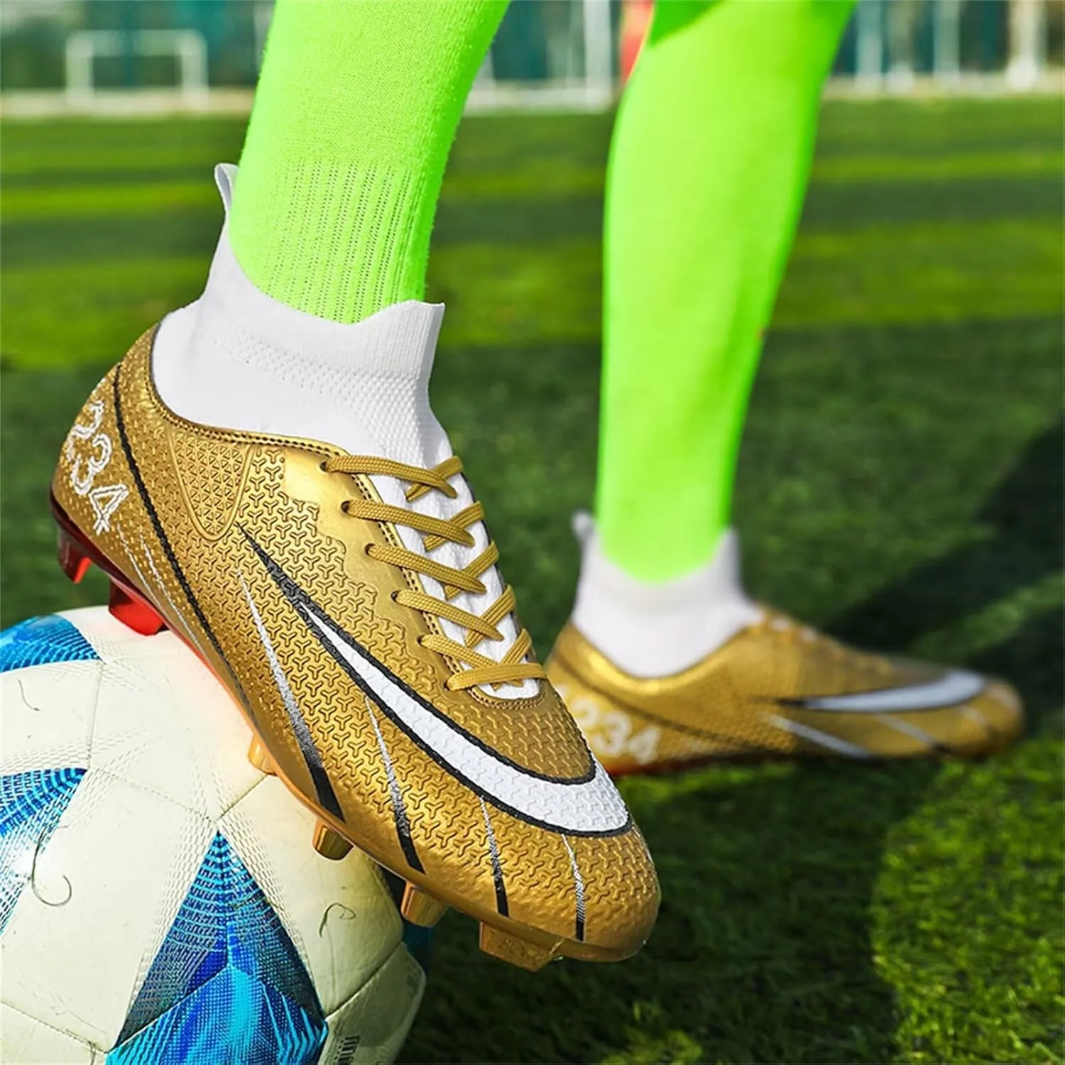 Mens High-Top Football Boots Women's Soccer Cleats for Training Youth Futsal Shoes for Outdoor Indoor