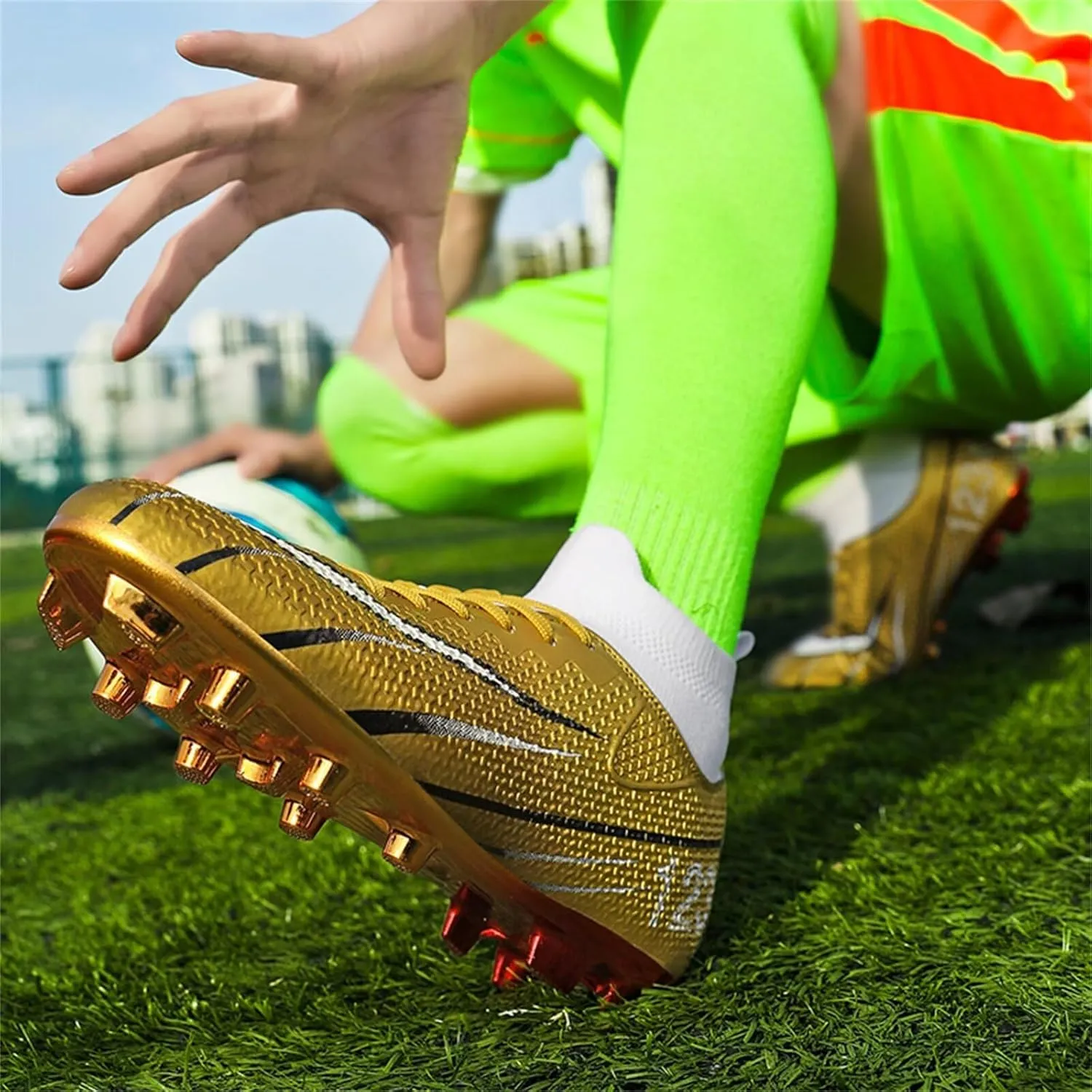 Mens High-Top Football Boots Women's Soccer Cleats for Training Youth Futsal Shoes for Outdoor Indoor