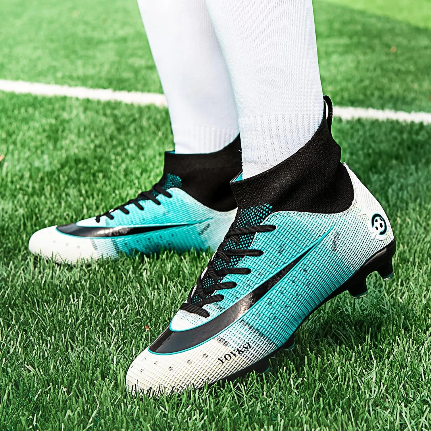 Men's Soccer Shoes Football Cleats with Lace-Up High Top Lightweight Indoor TF Turf Cleats Sneaker