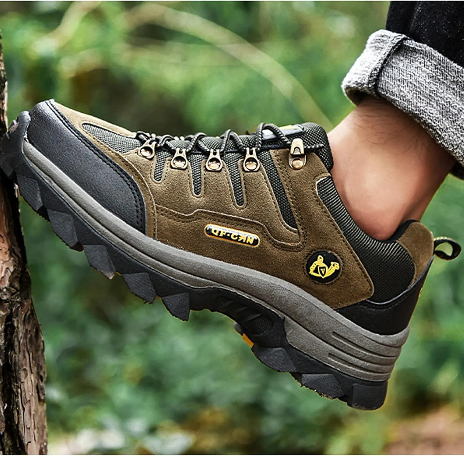 Men's Trekking Shoes Waterproof Walking Shoes Low Rise Hiking Boots Trail Running Cycling Mountaineering