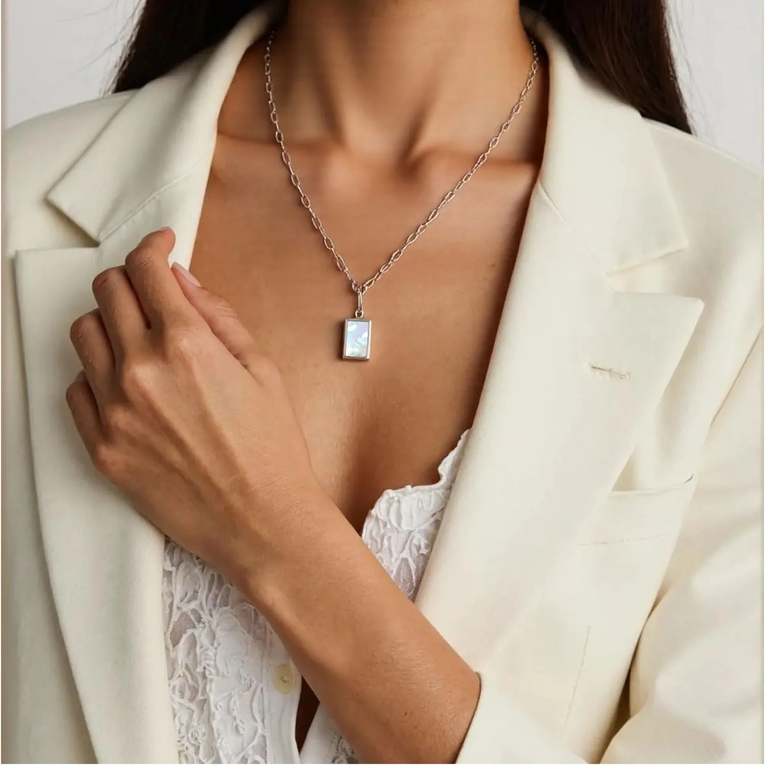 Necklaces 18K Gold-Plated Moonstone Pendant Necklace for Women, White Fritillaria - Trendy Jewelry with Mother of Pearl Charm - Dainty & Cute Necklaces for Women