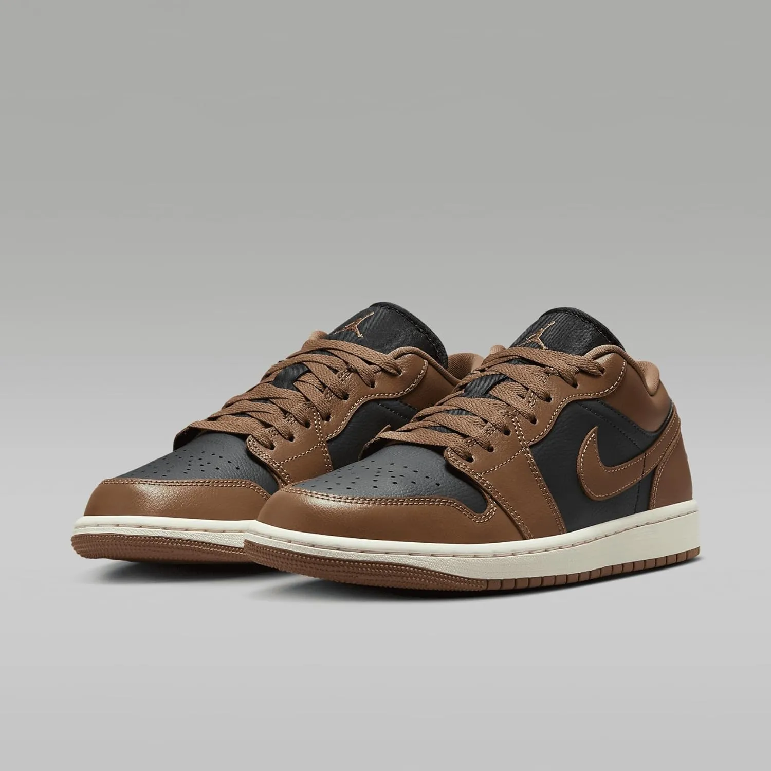 Nike Air Jordan 1 Low Women's Shoes
