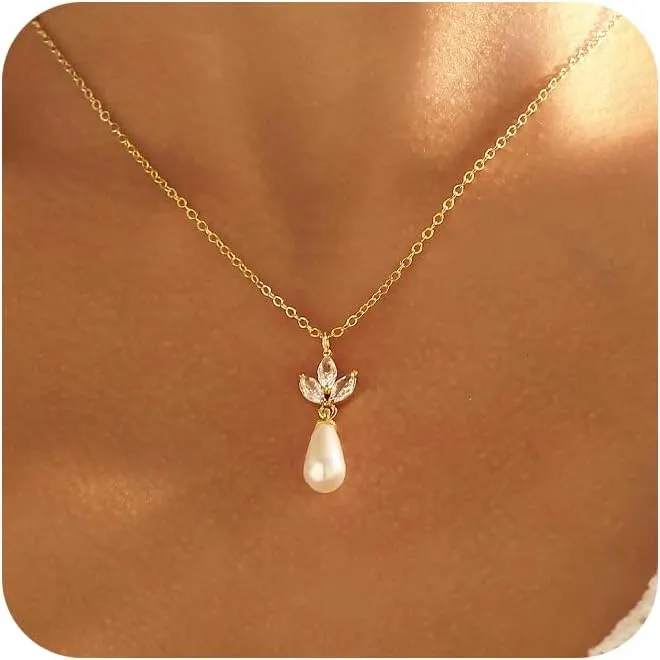 Pearl Necklaces for Women, 14K Gold Plated Charm Necklace Cute Pearl Pendant Necklace Dainty Gold Necklaces for Women Trendy Gold Jewelry