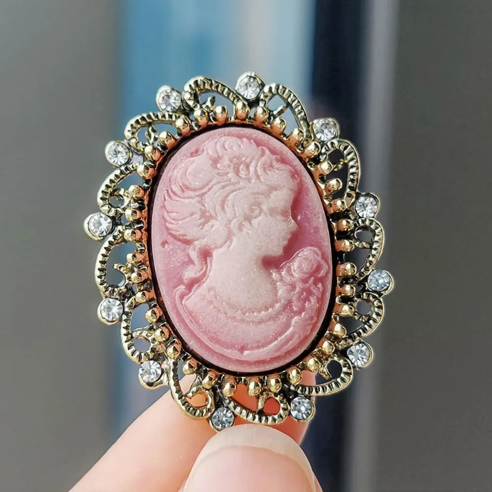 Rhinestone Lady Portrait Statement Brooch for Women Vintage Cubic Zirconia Beauty Cameo Lapel Pin Beautiful Crystal Figure Round Brooch Jewelry Gifts