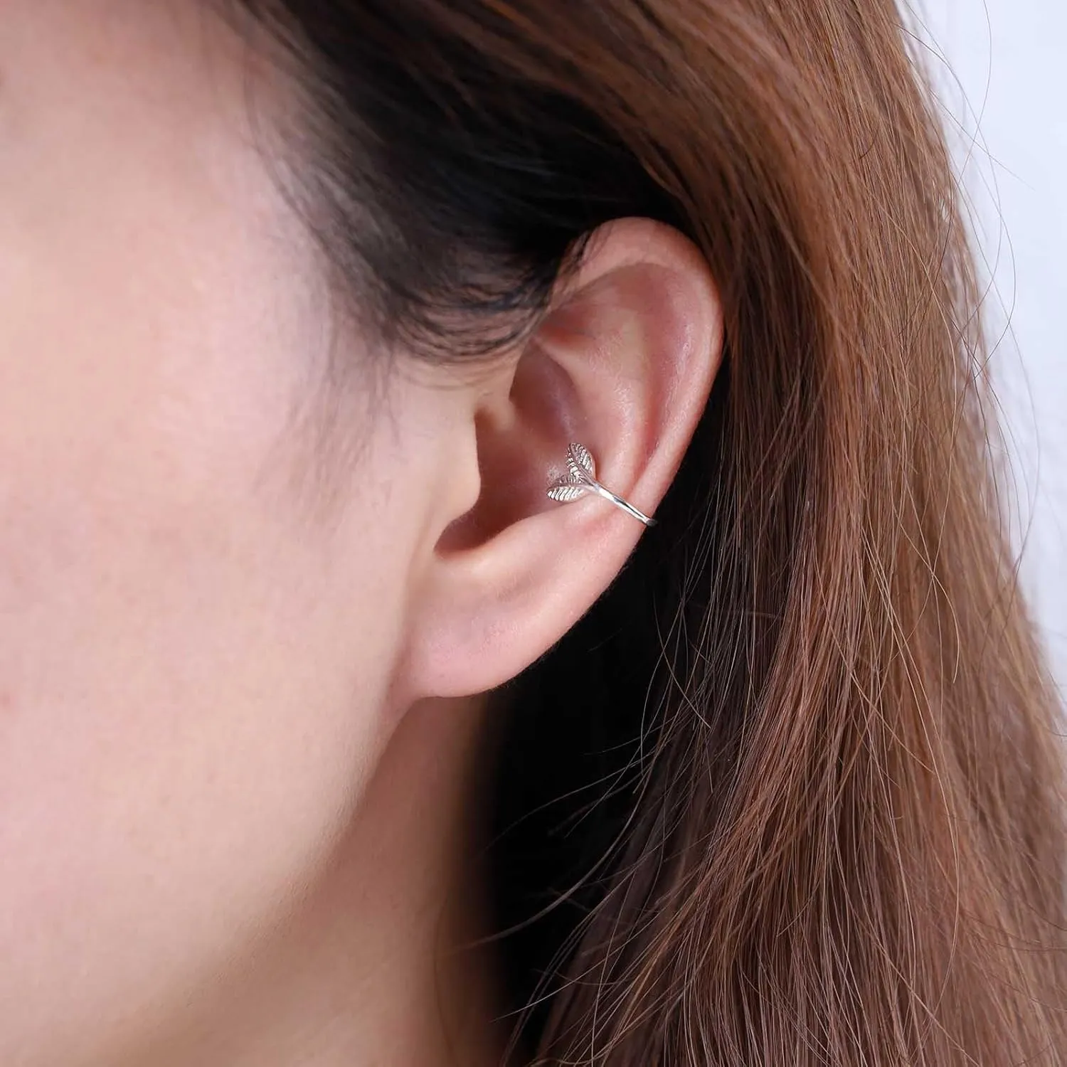 Vintage Leaf Ear Cuff Earrings Tiny Leaf Earrings Silver Leaf Minimal Earrings Small Leaf Cartilage Cuff Earrings Jewelry for Women and Girls (Silver)
