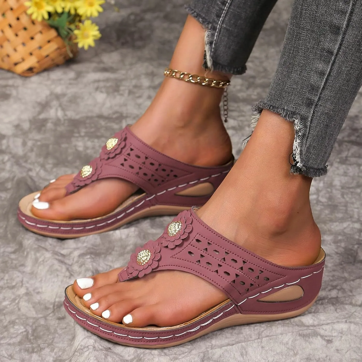 ZSpzx Women's Orthotic Cushion Flip Flops Recovery Walking Sandals for Women Arch Support Wedge Thong T-Strap Casual Flat Slippers Slide Comfortable Flowers Slip on Plantar Fasciitis Beach Shoes